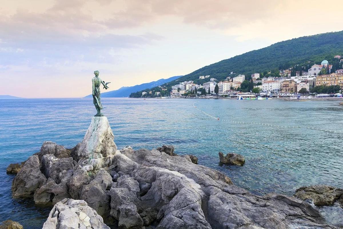 Apartman Vasanija Opatija Bagian luar foto